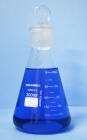FRASCO ERLENMEYER DE VIDRO GRADUADO COM TAMPA 