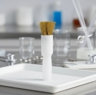 ESCOVA PARA LIMPEZA DE PENEIRAS COM CABO DE PL&Aacute;STICO